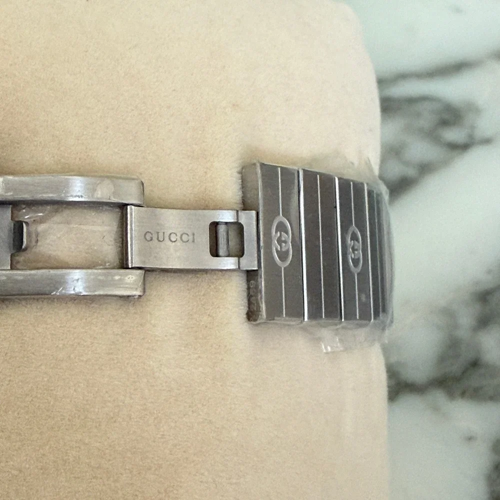 Gucci Grip Watch YA157401 Stainless Steel Silver Logo Engraved Swiss Made 38mm
